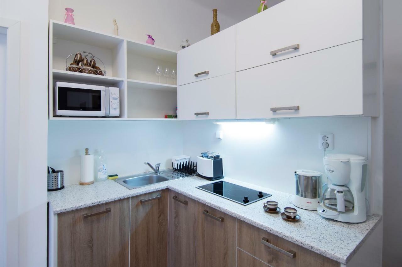 Modern Navratilova Ii Apartment Prague