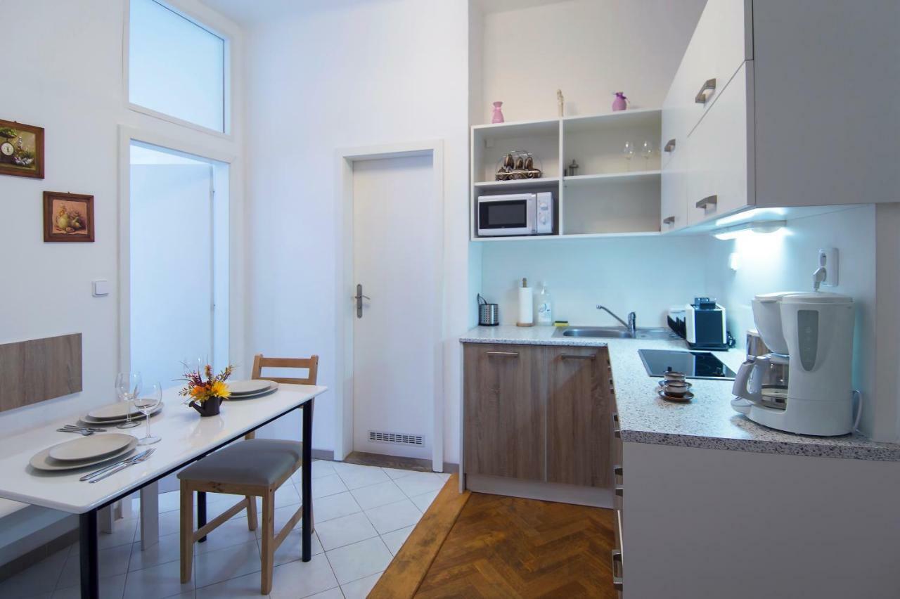 Apartment Modern Navratilova Ii *